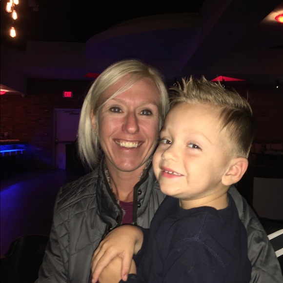 Meet your Posher, Margo - Picture 1 of 1